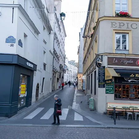 Comfortable & Peaceful Apartment - Paris Quartier Latin - Newly Renovated Apartmán Paříž