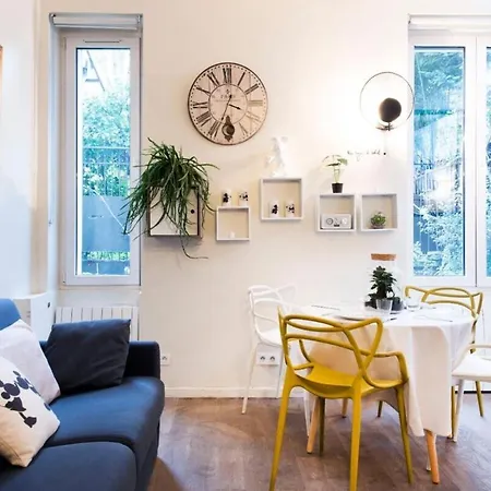 My Nest Quartier Latin - 27m2 - Renove