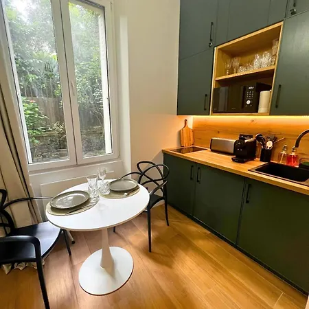 Comfortable & Peaceful Apartment - Paris Quartier Latin - Newly Renovated Paříž